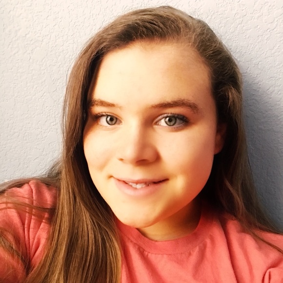 Meet your Posher, Sophia - Picture 1 of 1